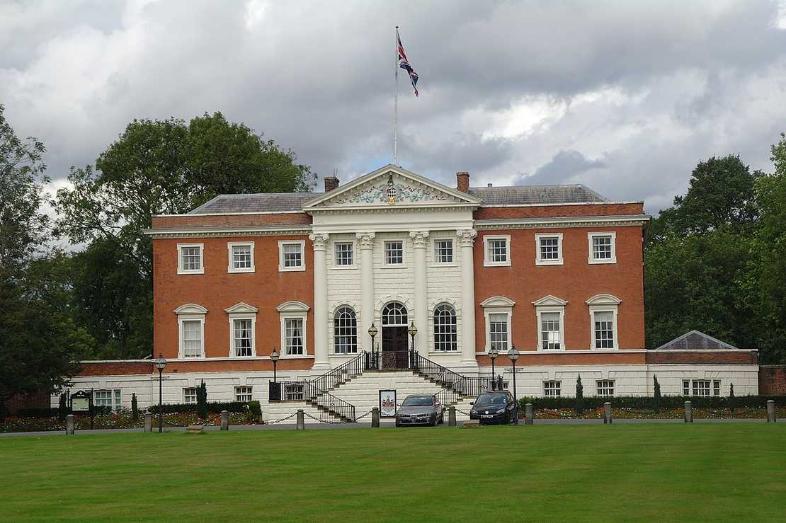 warrington town hall